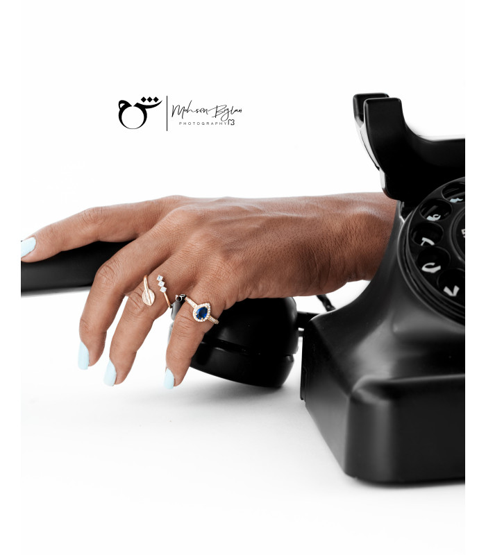 انگشتر اشک یاقوت کبود-گالری شیدا مجد