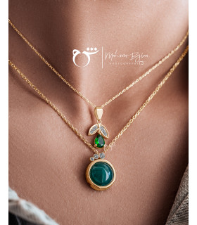 گردنبند سه نگین یشم