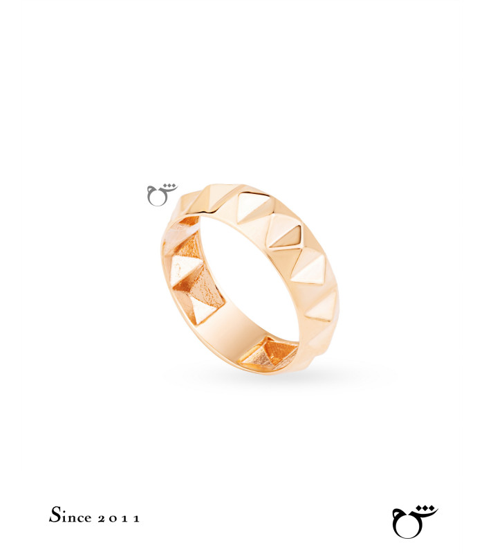 انگشتر هرمی