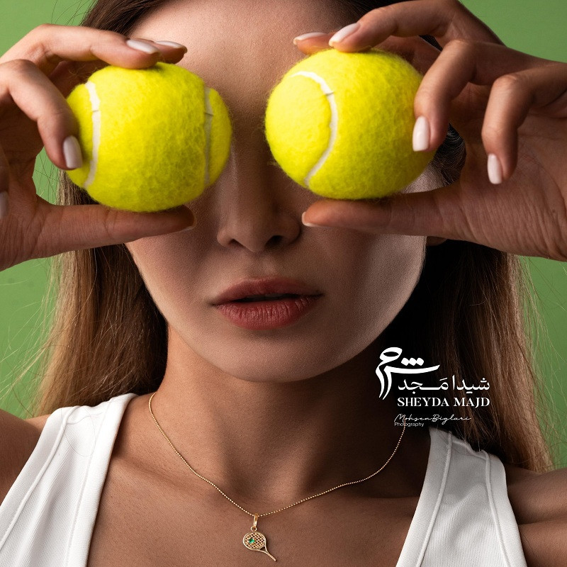 آویز طلا طرح راکت تنیس نگینی-گالری شیدا مجد