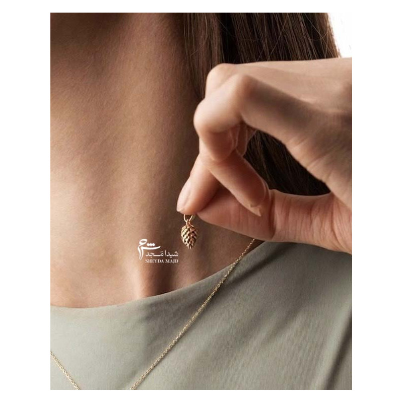 آویز کاج - گالری شیدا مجد